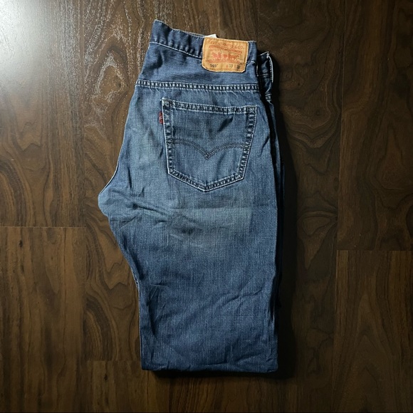 33W X 32L Levis Strauss & Co Jeans - Picture 2 of 4